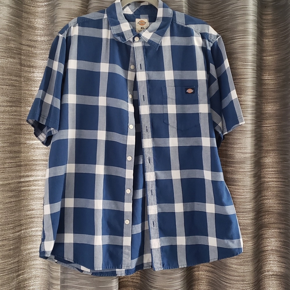 Men's Dickies Button Up Collared Short Sleeve Blue & White Plaid Shirt